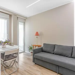 Bo13 -crescenzago- Bright - Wifi - Elegant , Milano Italia